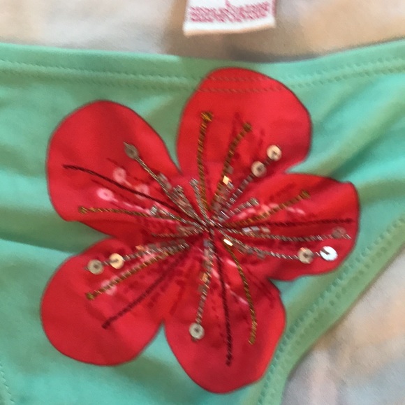 2 piece bikini with beaded detailing. - Picture 5 of 5